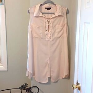 Love & Legend pale pale pink, sz 14 tunic with lace up front and 2 pockets.